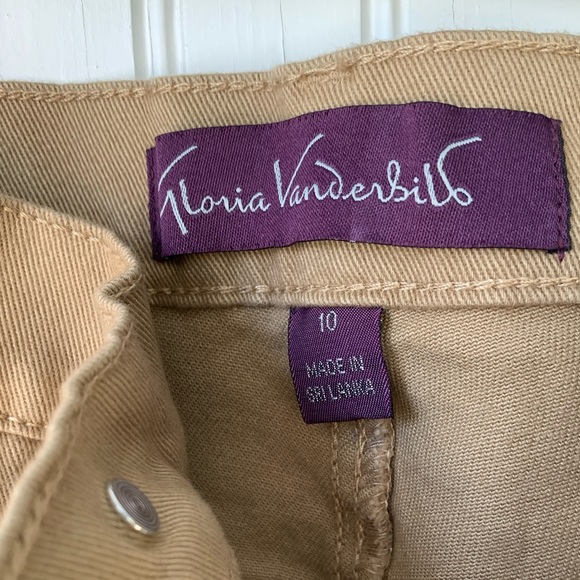 Gloria Vanderbilt Amanda Slimming Jean (NWT) Size 10 Average; Tan Color - Picture 3 of 5
